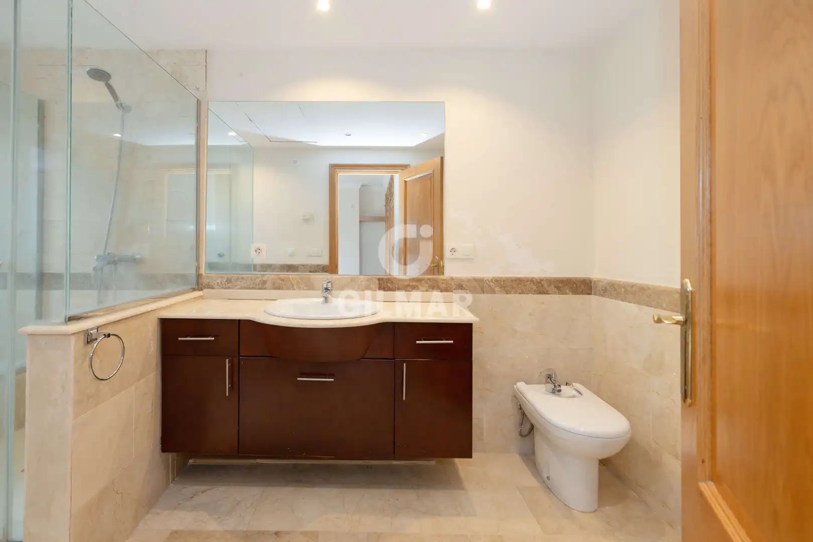 Baño de Casa adosada en venta en Marbella con Calefacción, Jardín privado y Piscina