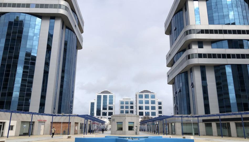 Foto 1 de Oficina de alquiler en San Jerónimo - La Bachillera, Sevilla