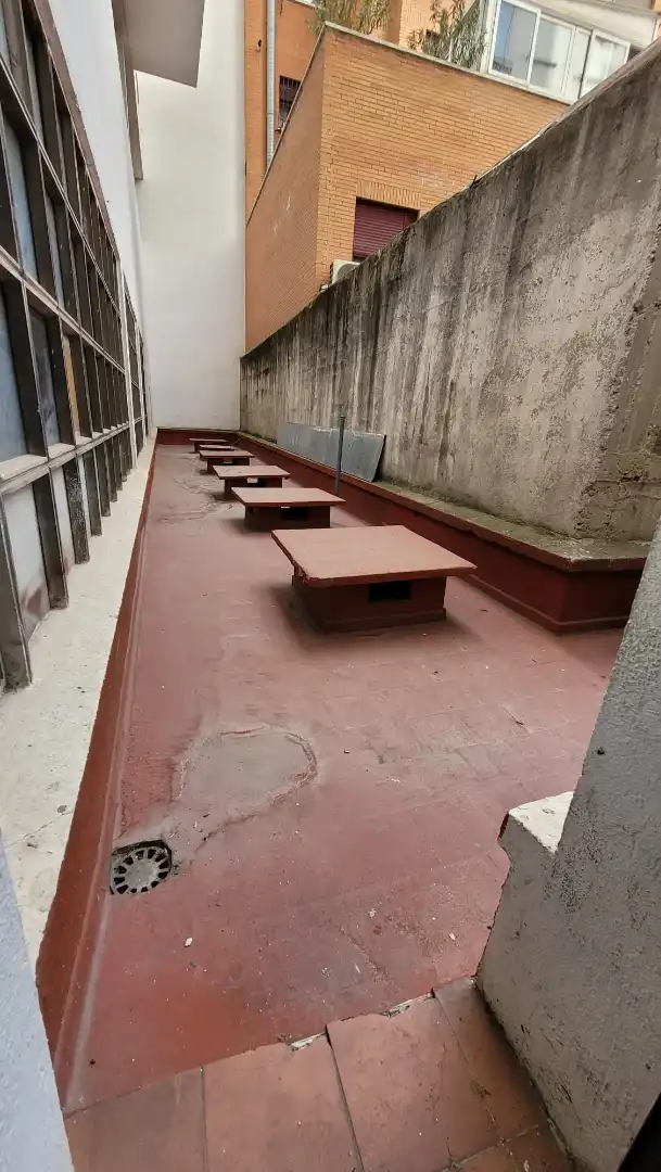Terrassa de Nau industrial en venda en Madrid amb Alarma