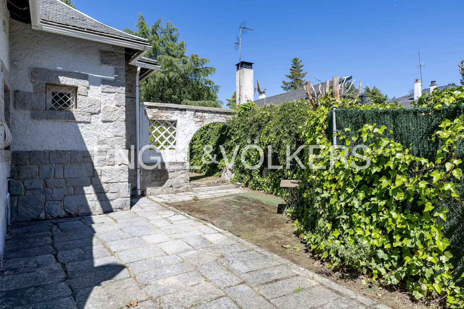 Vista exterior de Casa o chalet en venta en Torrelodones con Calefacción, Jardín privado y Terraza