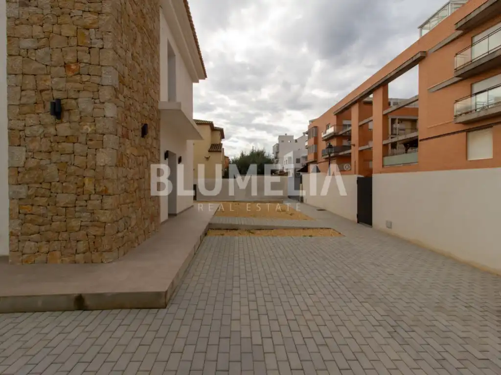 Houses for sale in Calle Constantino Gomez-La Xara, La Xara - La Sella