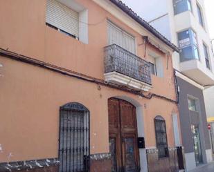 Vista exterior de Casa adosada en venda en Alzira