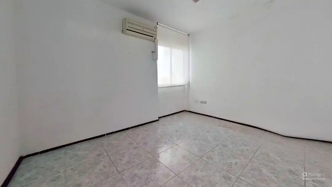 Bedroom of Office for rent in Madrid  with Air Conditioner and Heating