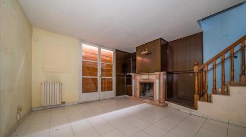 Foto 2 de Casa adosada en venda a Manuel Malagrida, Olot, Girona