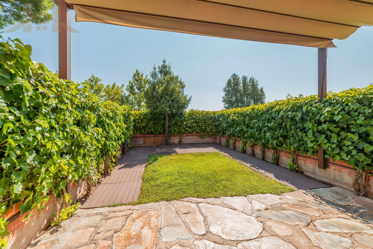 Garden of Single-family semi-detached for sale in Tres Cantos  with Heating, Private garden and Storage room