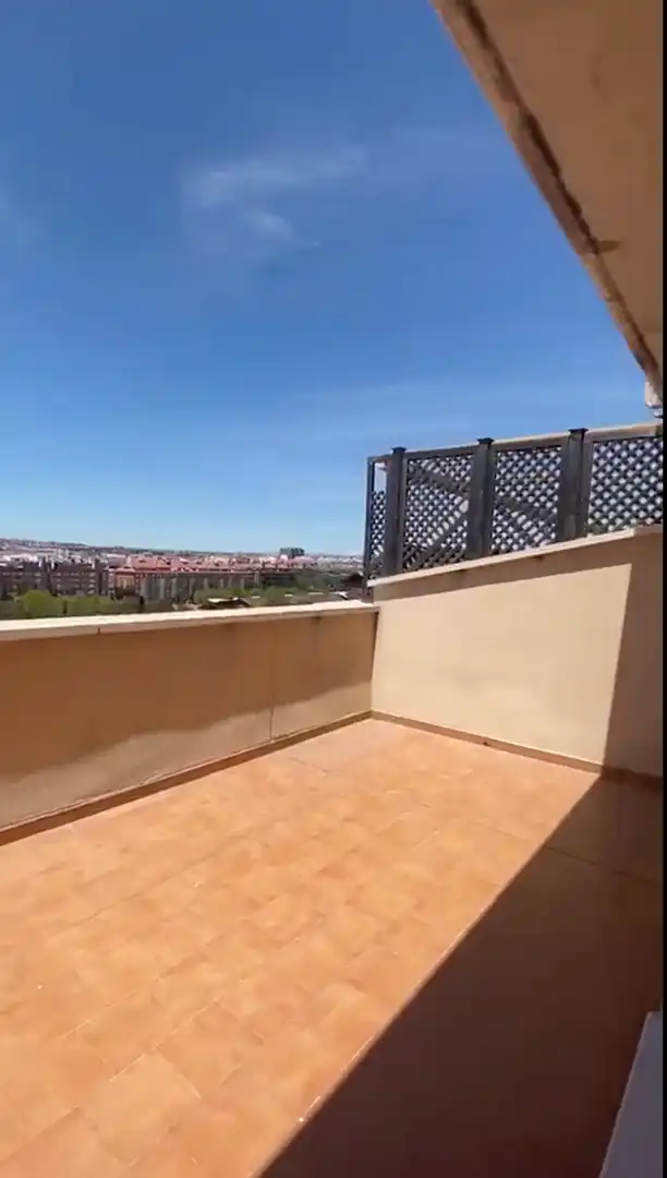 Terraza de Ático en venta en Madrid con Calefacción, Terraza y Trastero