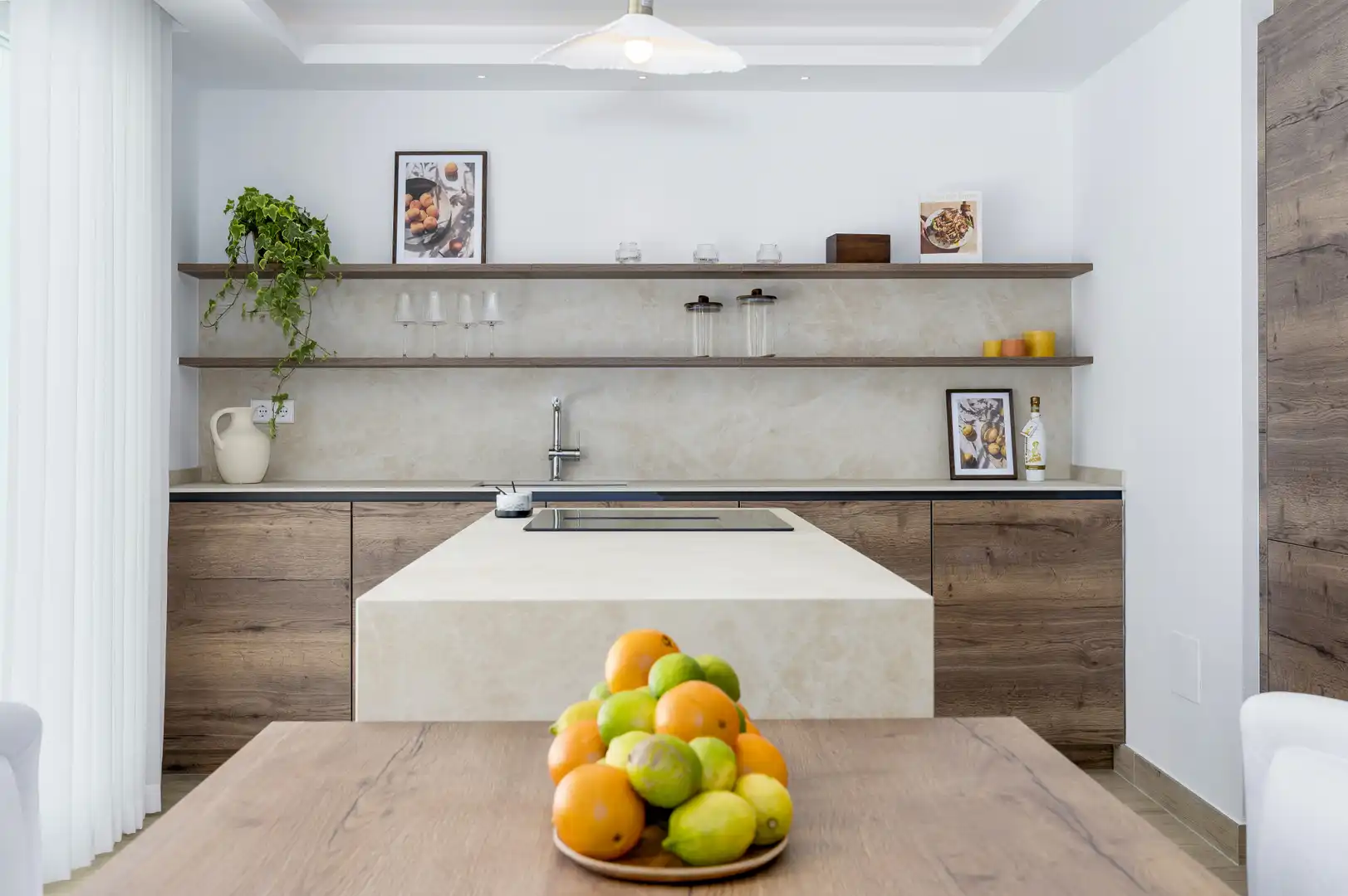 Cocina de Casa o chalet en venta en Marbella con Aire acondicionado, Jardín privado y Terraza