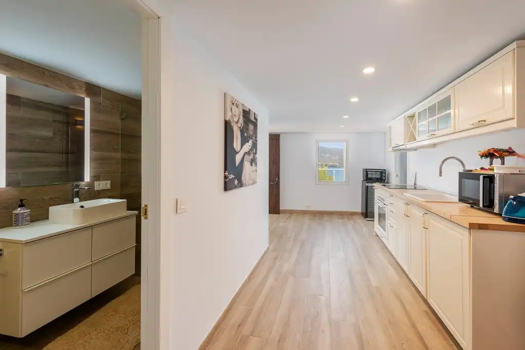 Houses for sale in Calvià  with Air Conditioner, Private garden and Terrace