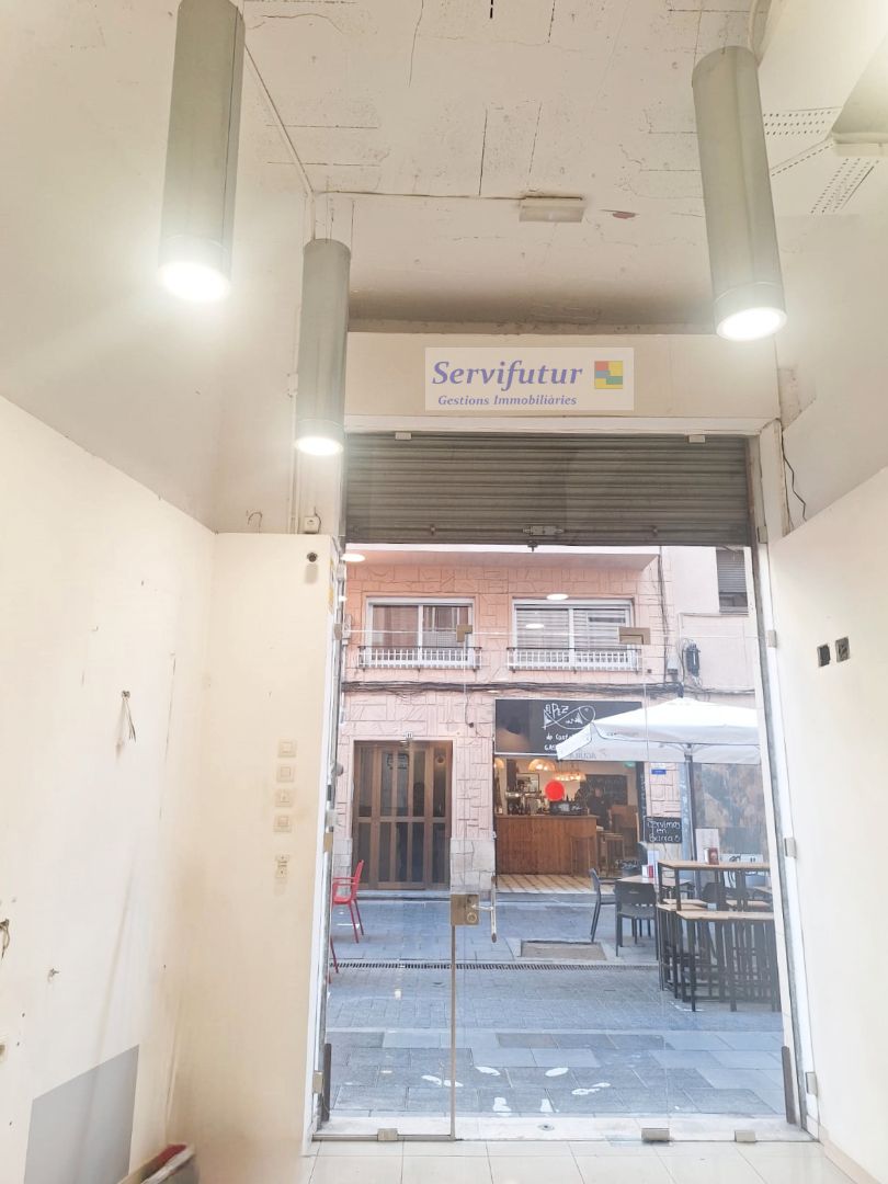 Local de lloguer a Carrer de l'Església, Centre