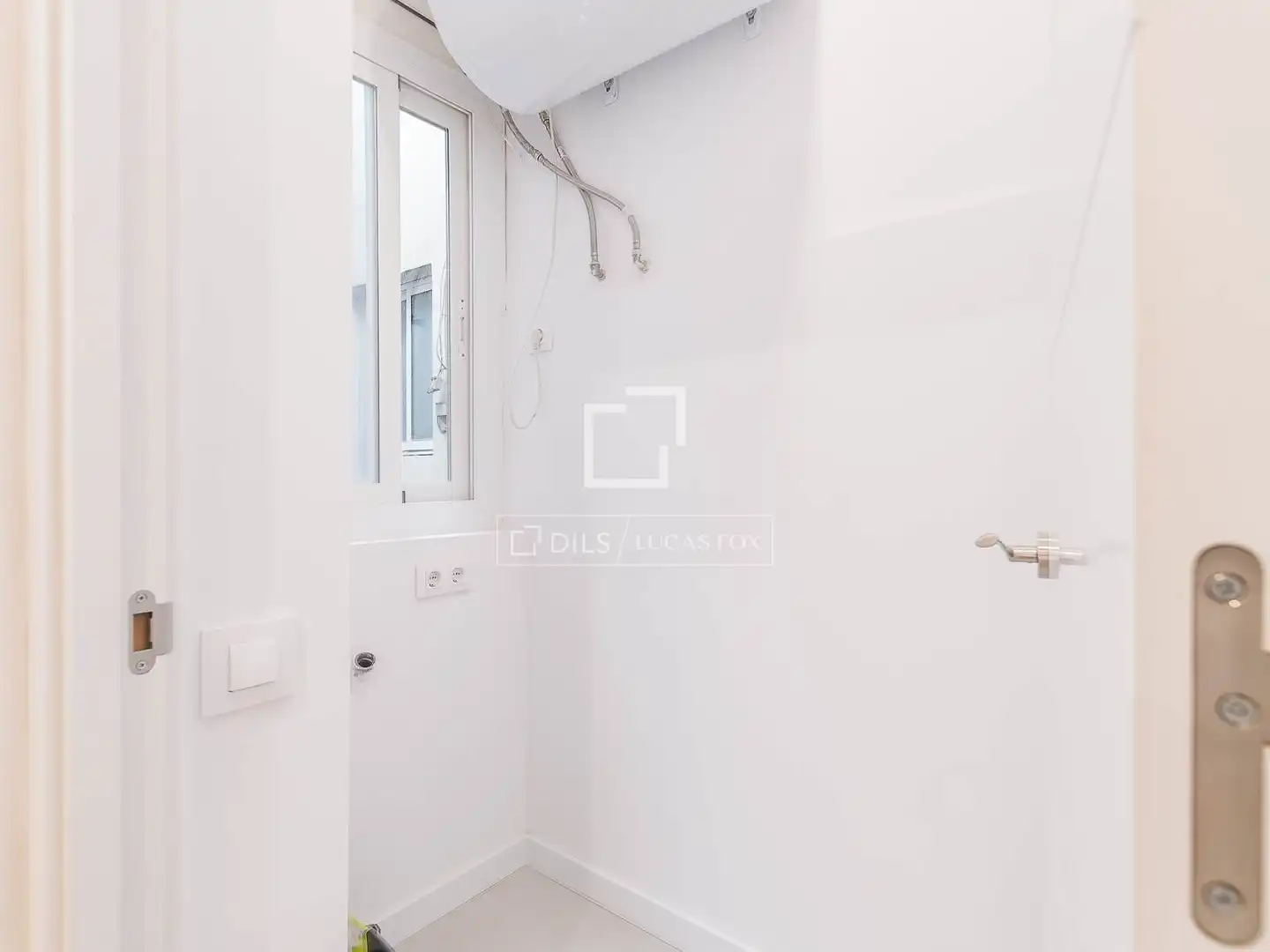 Wohnung zum Verkauf in Barcelona mit Klimaanlage, Heizung und Parkett