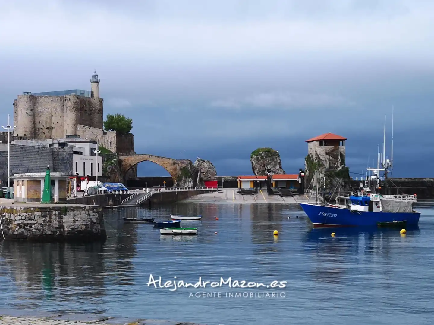 Flat for rent in Castro-Urdiales  with Heating, Terrace and Swimming Pool
