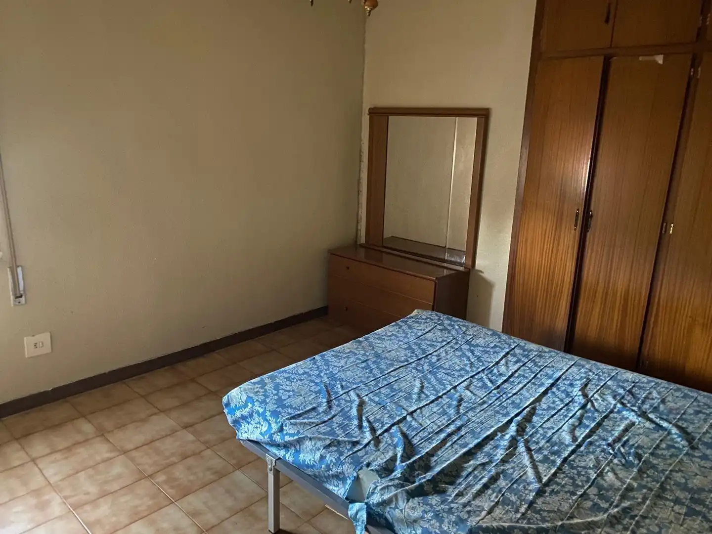 Habitación de Edificio en venta en Báguena