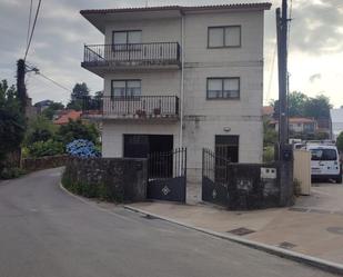 Vista exterior de Casa o xalet en venda en Pontevedra Capital  amb Balcó