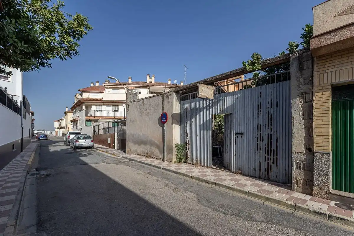 Residencial en venta en Calle del Perú, Albolote