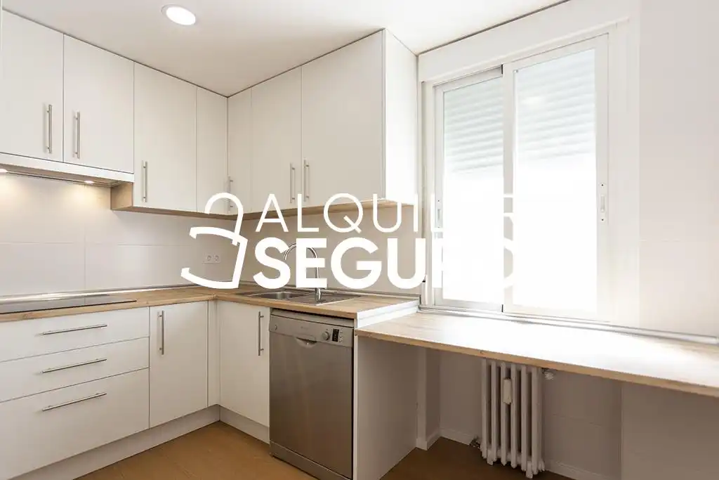 Piso de alquiler en de Nuñez Morgado, Castilla
