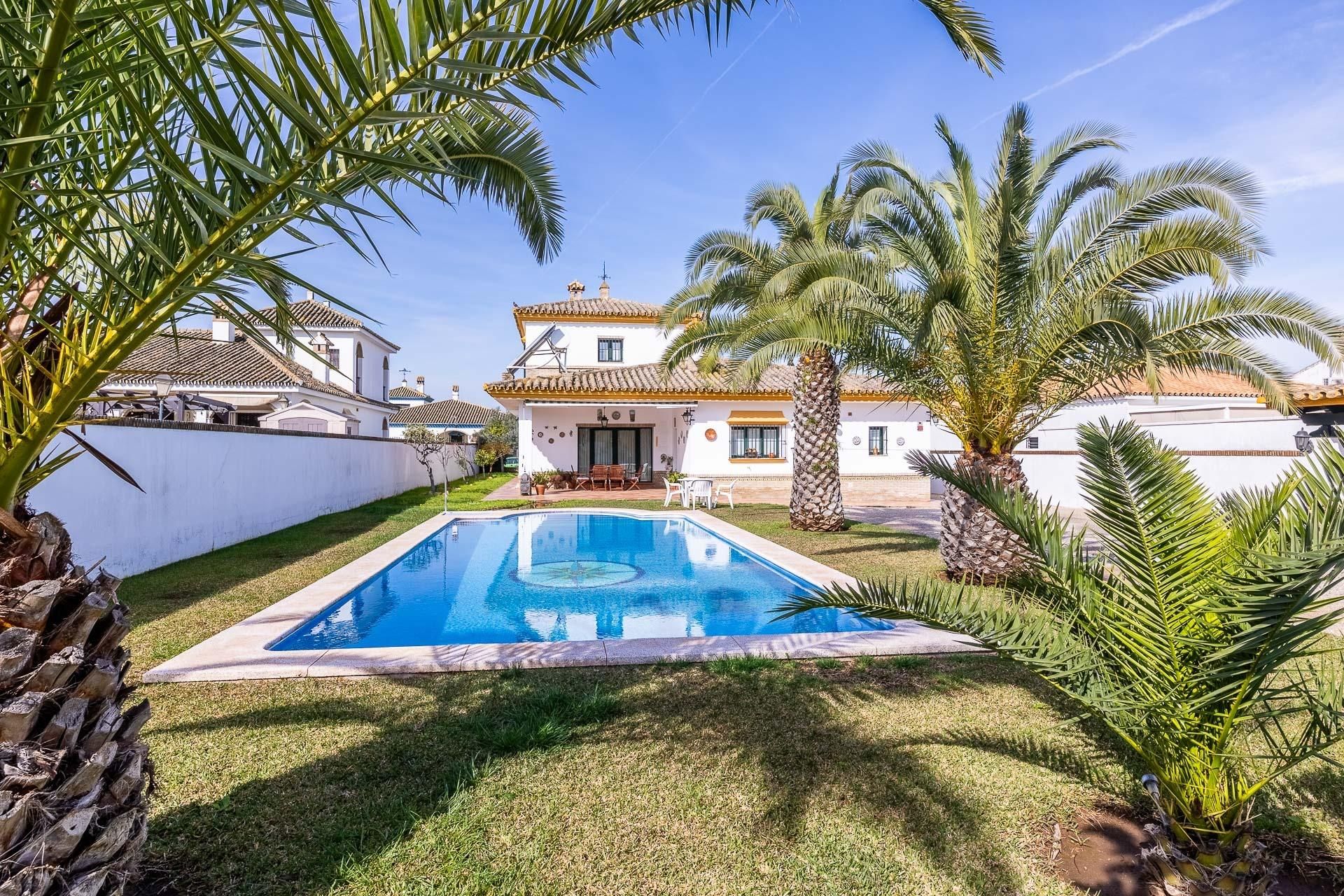 Jardín de Casa o chalet en venta en Montequinto con Jardín privado, Trastero y Piscina