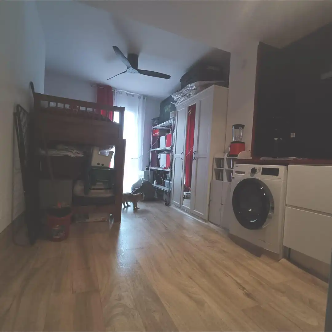 Habitación de Loft en venta en Mataró con Parquet