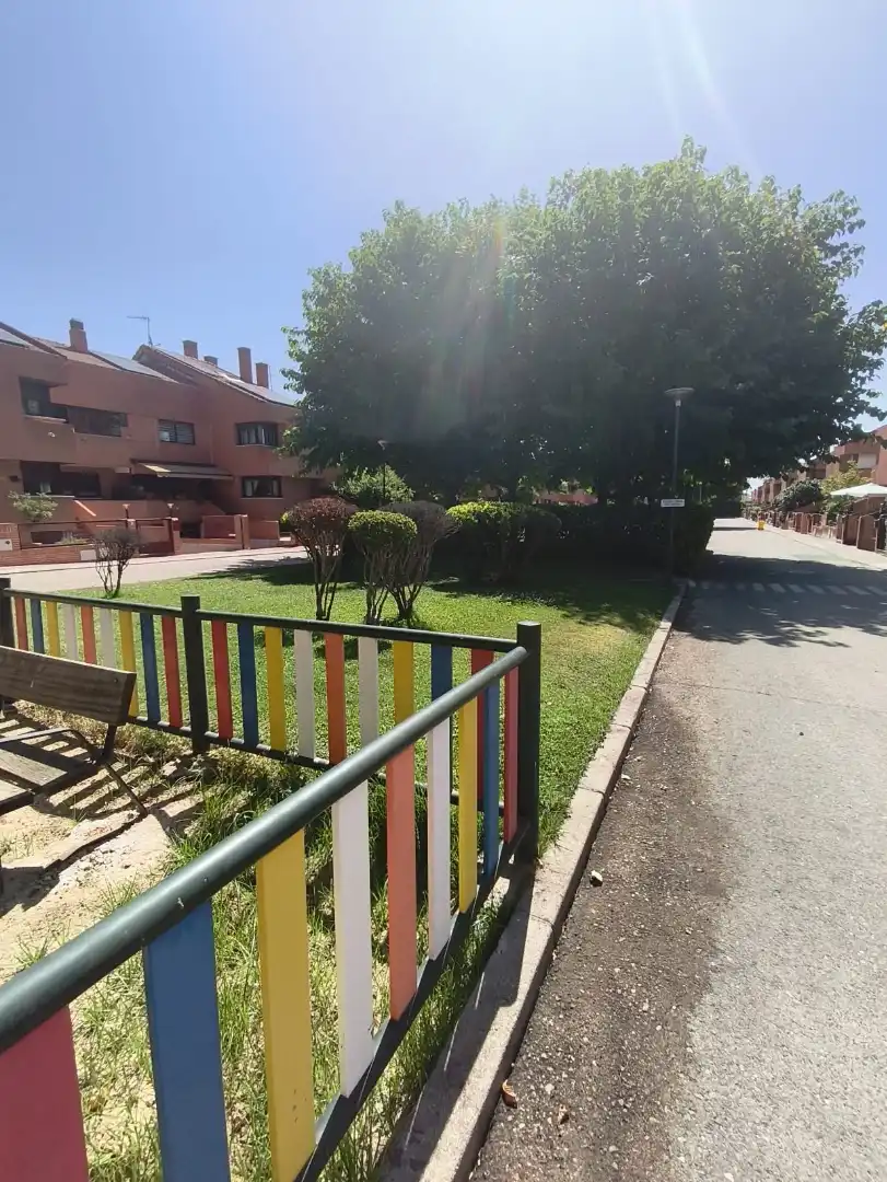Garten von Einfamilien-Reihenhaus zum Verkauf in Getafe mit Klimaanlage, Heizung und Privatgarten