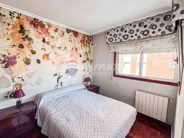Habitación de Piso en venta en Vigo  con Calefacción, Parquet y Terraza