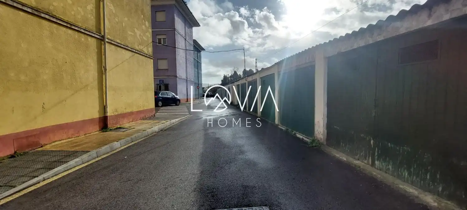Exterior view of Flat for sale in Torrelavega 
