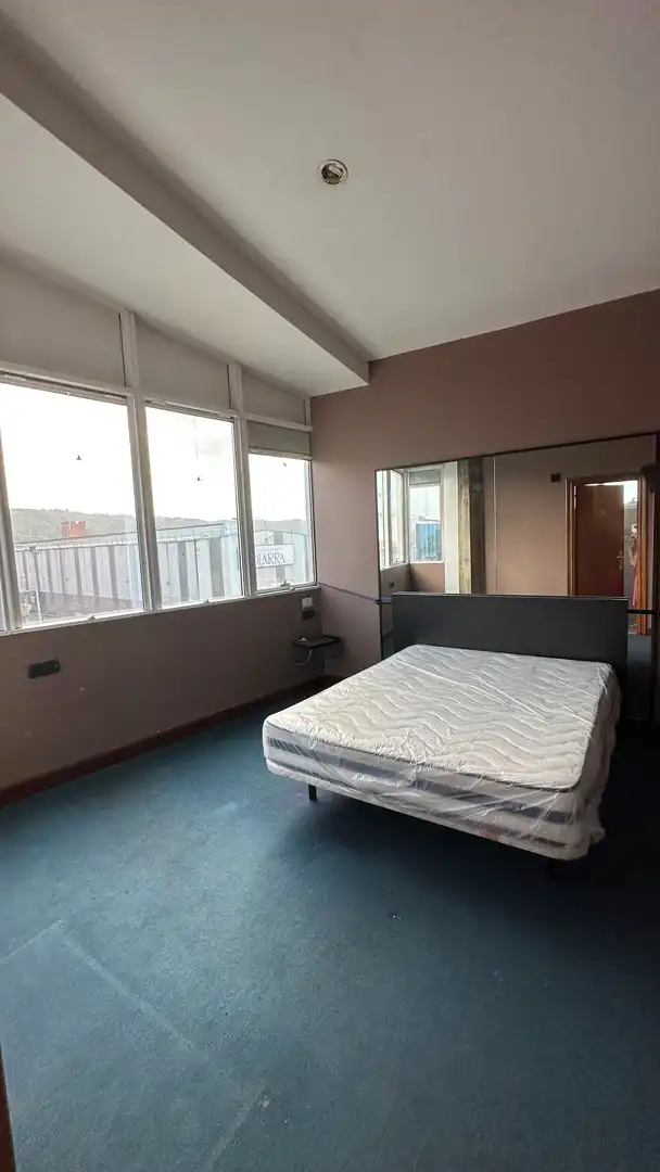 Habitación de Edificio en venta en Loiu