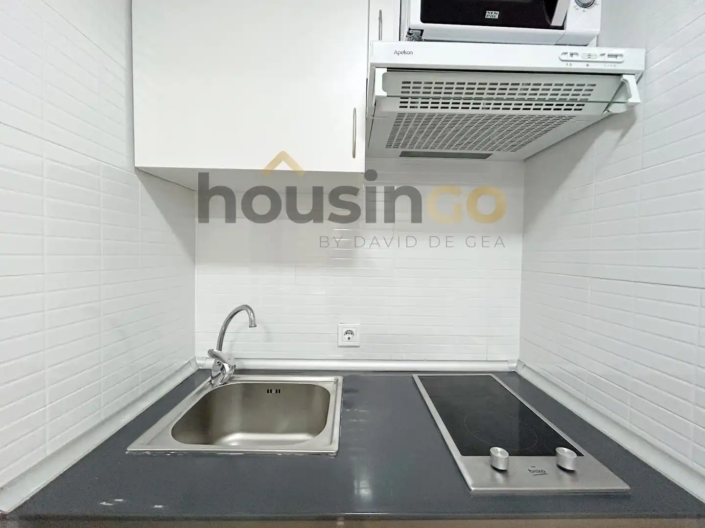 Cocina de Estudio de alquiler en Madrid con Aire acondicionado, Calefacción y Amueblado
