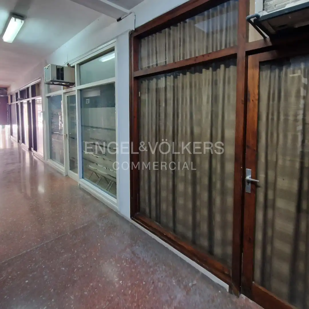 Local comercial en alquiler en Centre - Estació, imagen 5