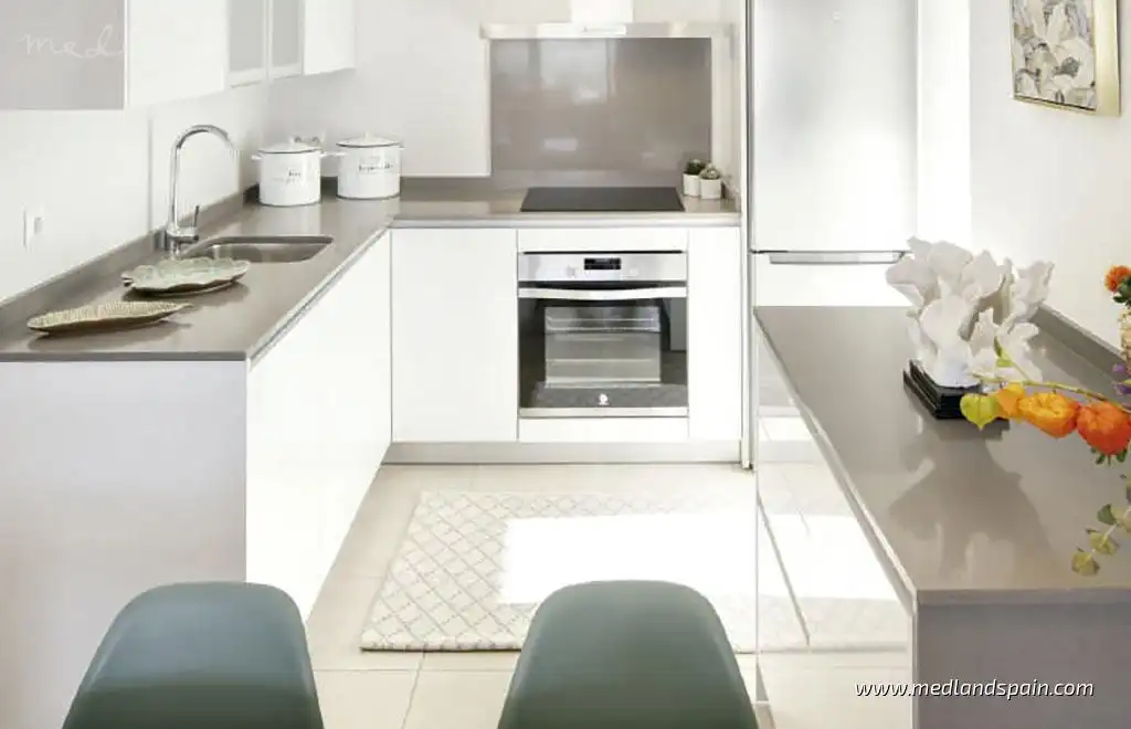 Cuina de Apartament en venda en Marbella amb Aire condicionat, Calefacció i Terrassa