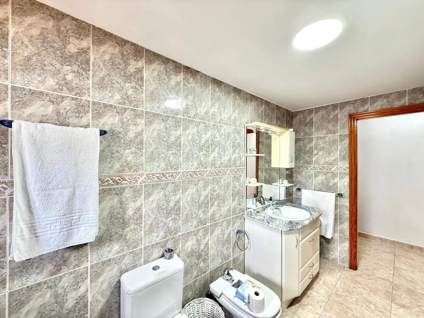 Baño de Casa o chalet en venta en Manuel con Terraza y Balcón