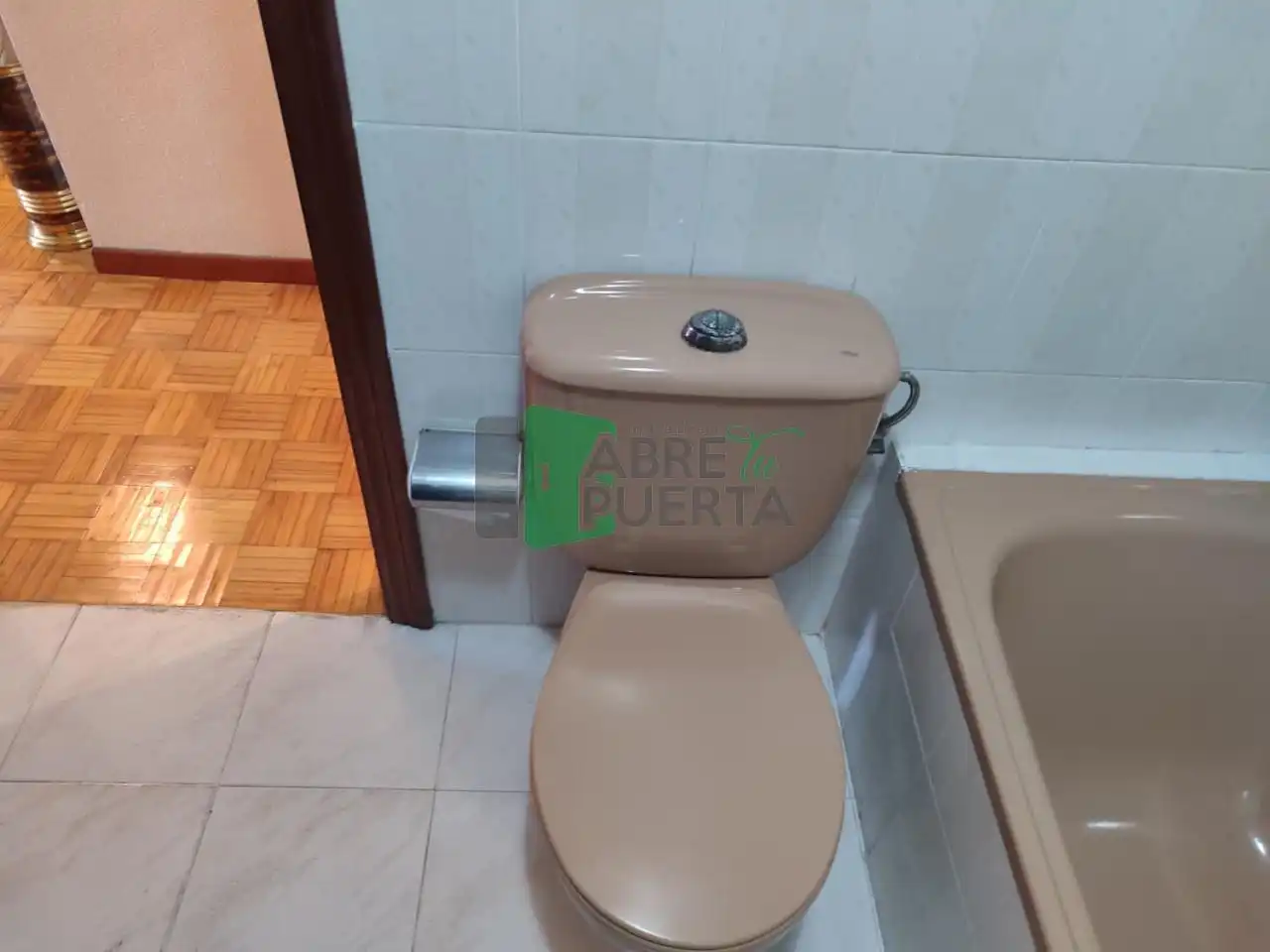 Baño de Piso en venta en Ourense Capital  con Calefacción, Parquet y Trastero