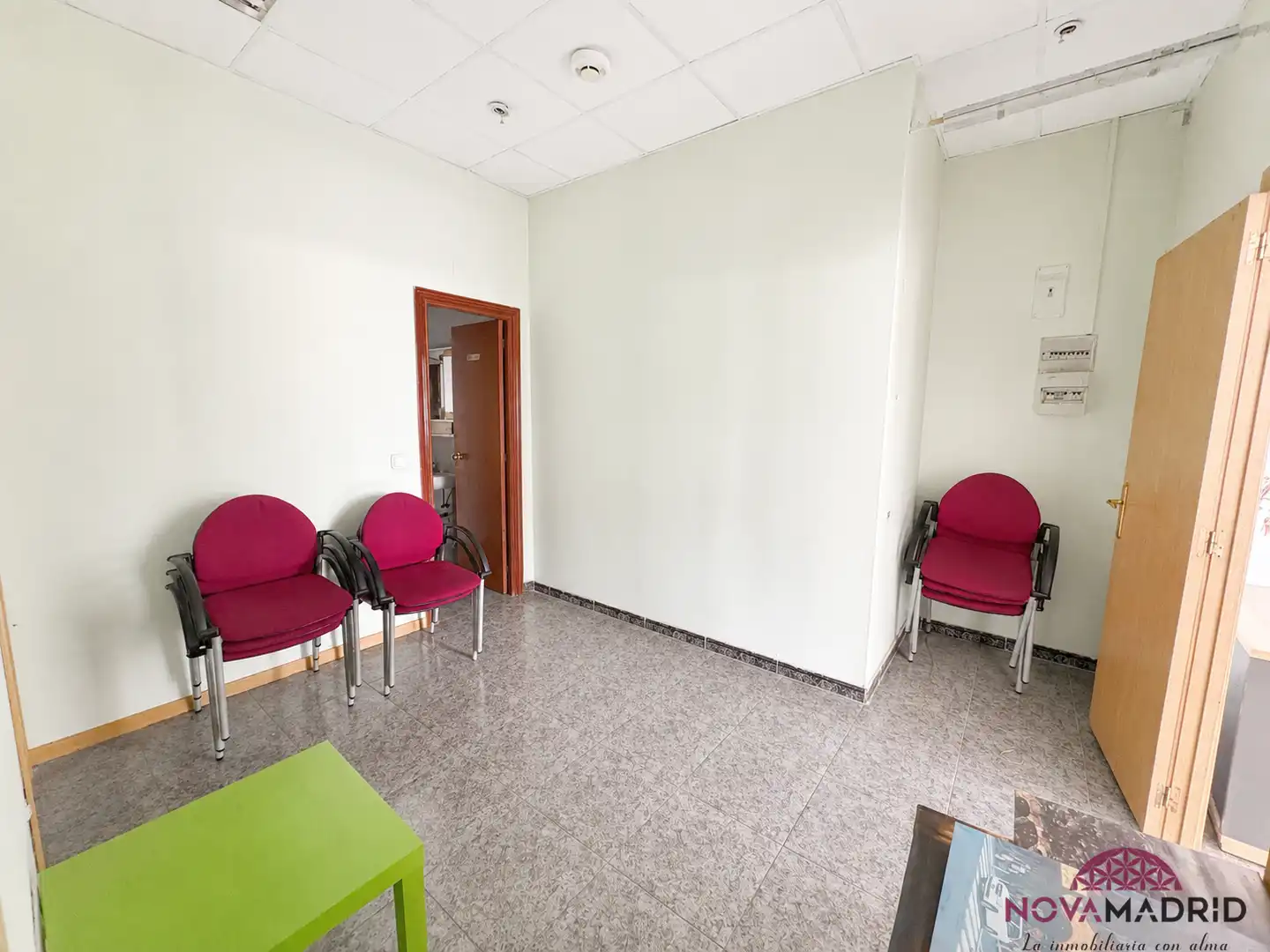 Commercial properties for sale in Fuenlabrada  with Air Conditioner