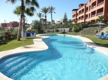 Pis amb piscina en venda a La Zagaleta