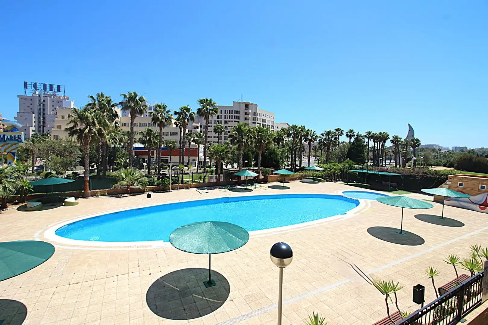 Piscina de Apartament en venda en Oropesa del Mar / Orpesa amb Terrassa, Traster i Moblat