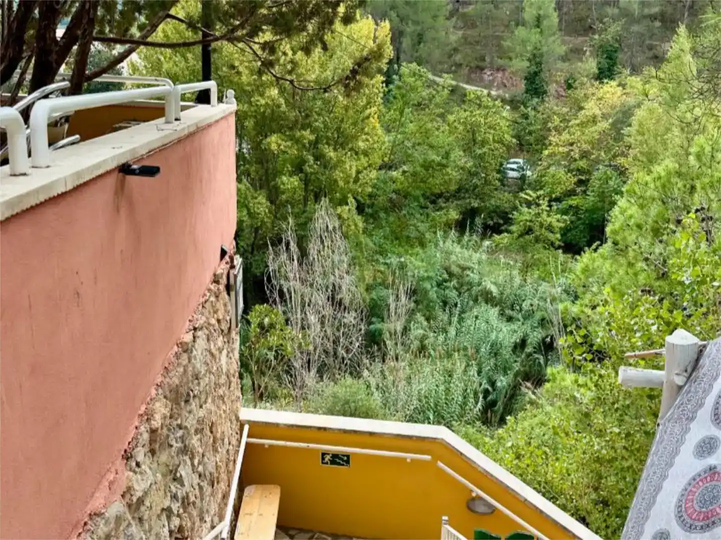 Terrassa de Local en venda en Montanejos amb Parquet i Moblat