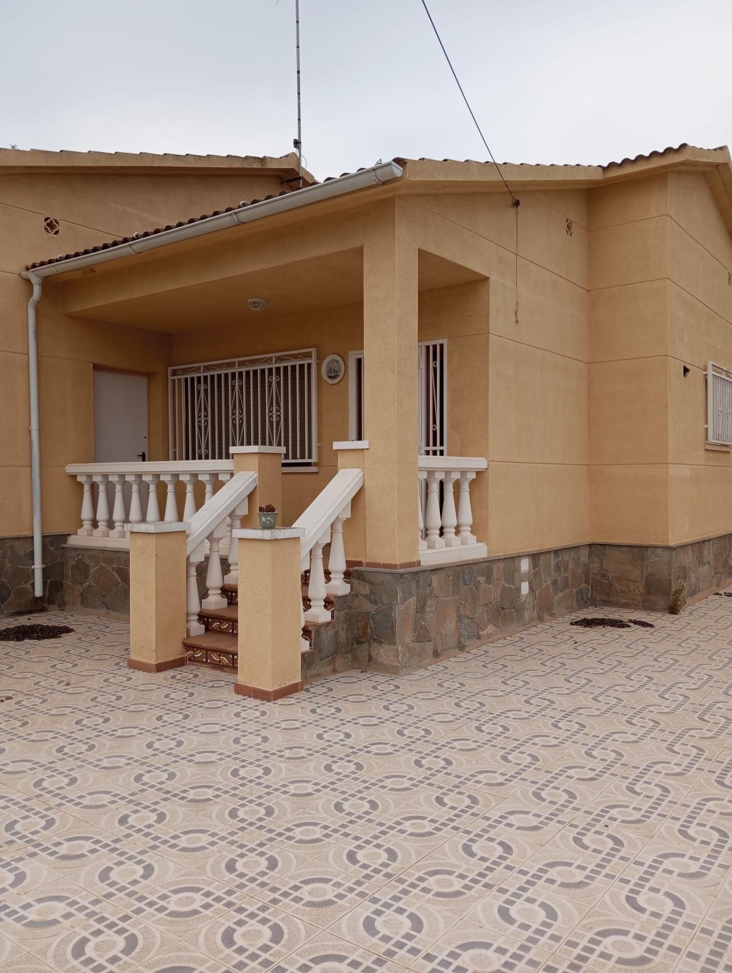 Exterior view of House or chalet for sale in El Vendrell  with Heating, Private garden and Terrace
