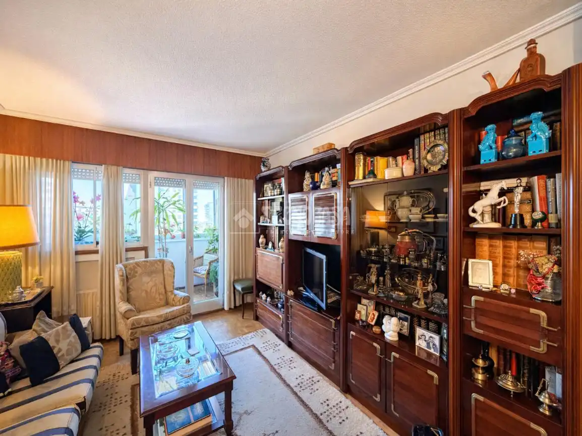 Wohnzimmer von Wohnung zum Verkauf in Madrid mit Heizung, Privatgarten und Schwimmbad