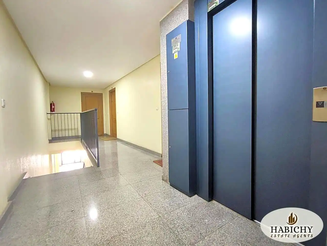 Attic for sale in Murcia  with Air Conditioner and Terrace