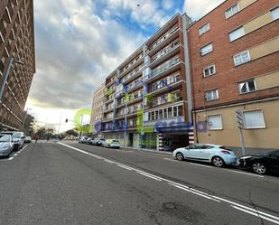 Vista exterior de Pis de lloguer en Salamanca Capital amb Calefacció, Moblat i Forn