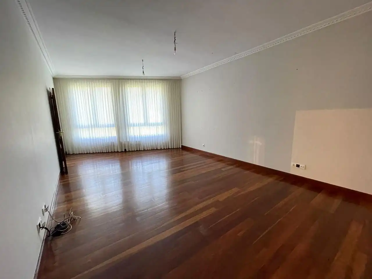 Sala d'estar de Edifici en venda en Castro-Urdiales