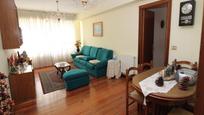 Sala d'estar de Pis en venda en Santurtzi  amb Terrassa