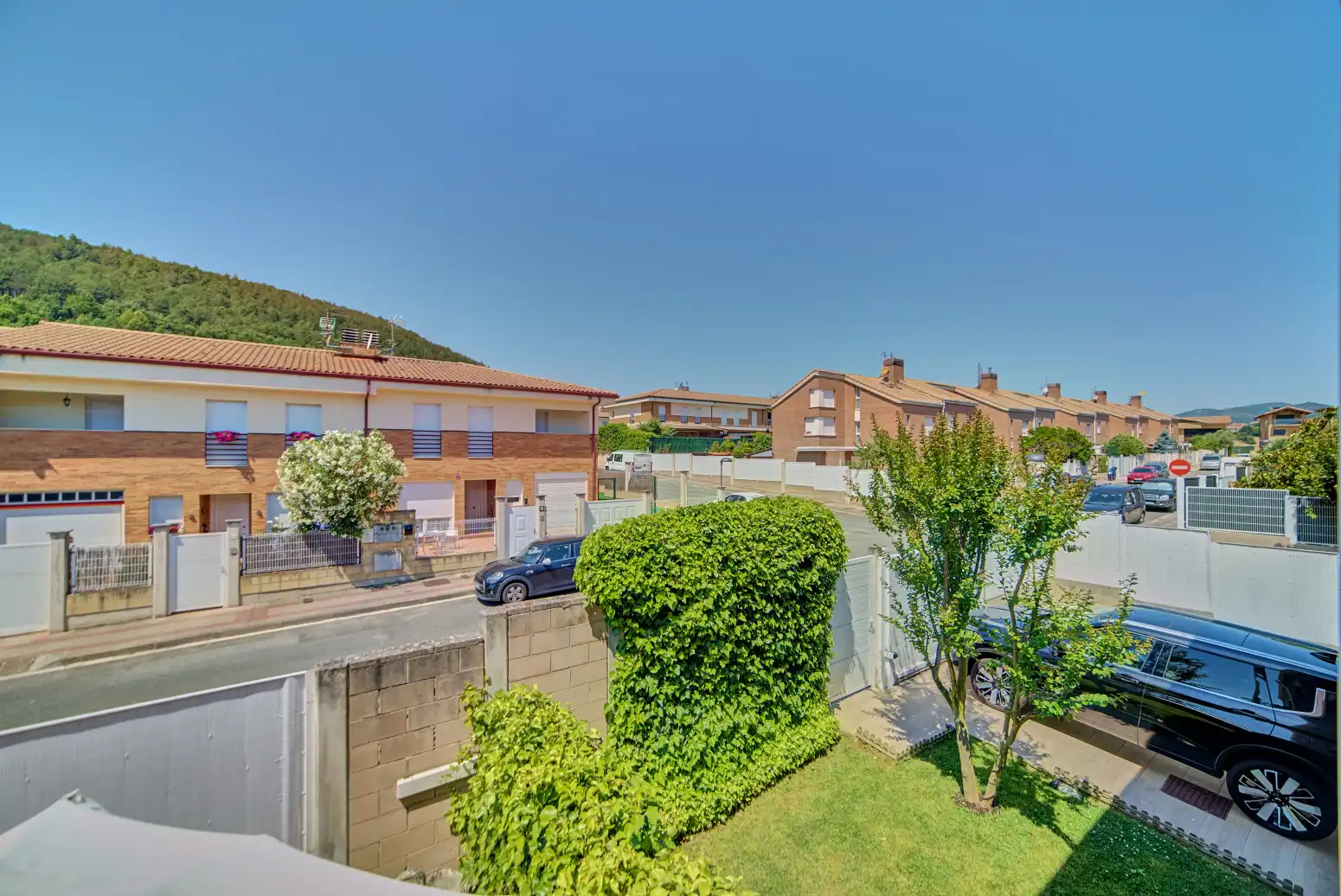 Vista exterior de Casa adosada en venta en Ezcabarte con Calefacción, Jardín privado y Parquet