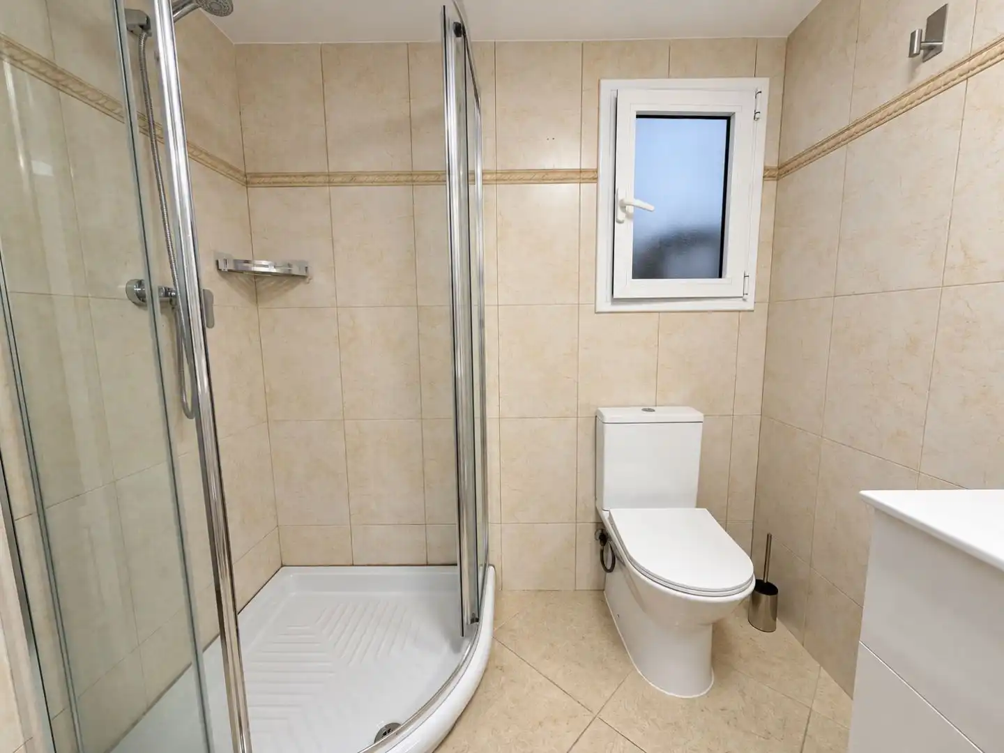 Bathroom of Flat for sale in Riera
