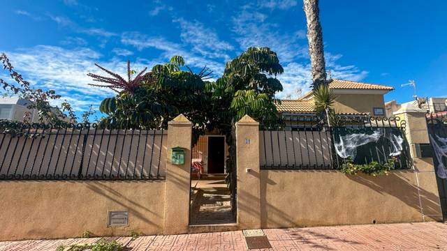 Casa-chalet en Venta en Zona los Frutales