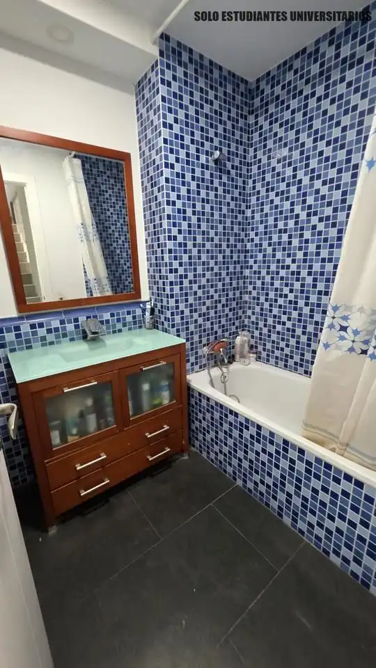 Baño de Planta baja para compartir en Terrassa con Aire acondicionado, Calefacción y Terraza