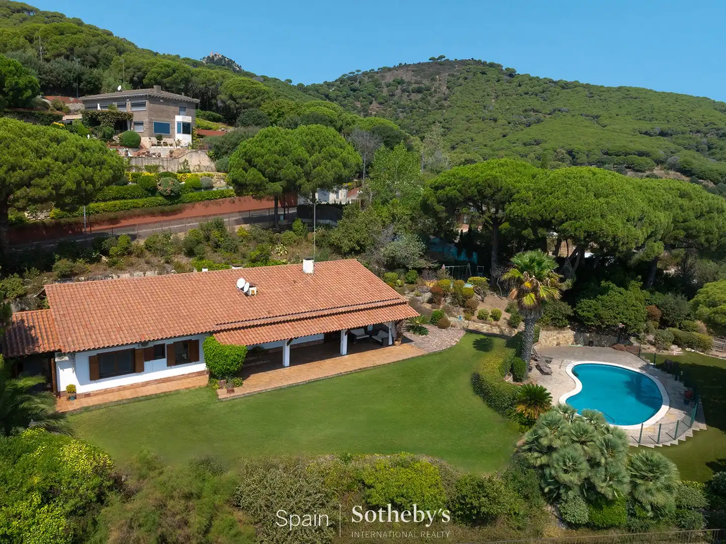 Casa con piscina in vendita a Carrer de la Cisa