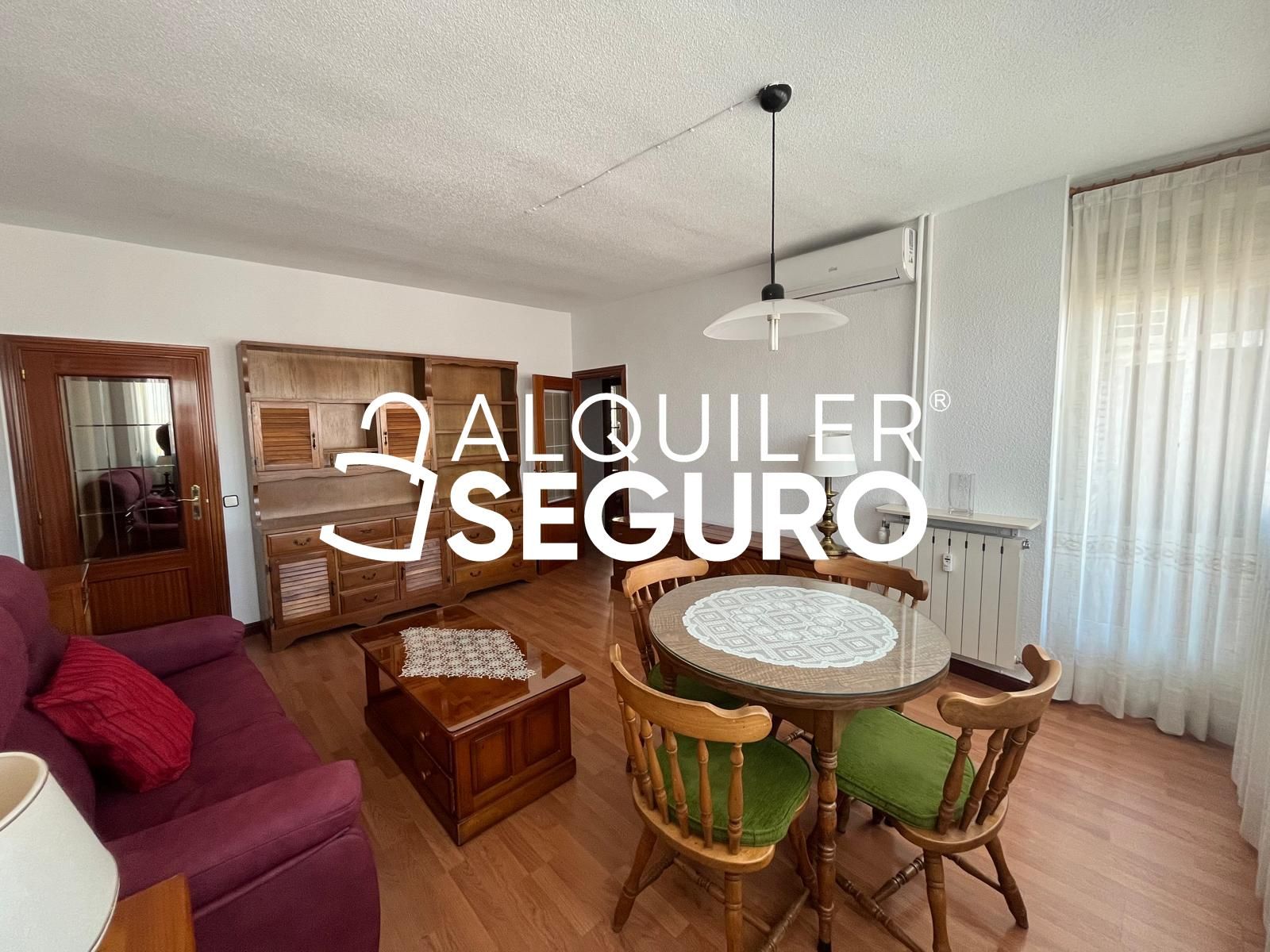 Living room of Flat for rent in  Madrid Capital  with Air Conditioner, Heating and Terrace