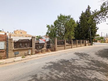 Residential land for sale in Sanlúcar la Mayor