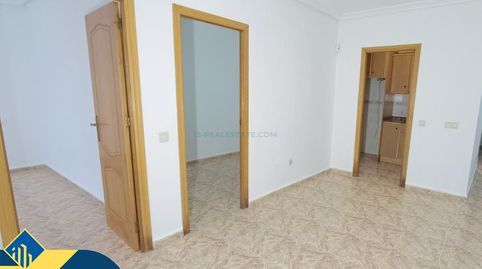 Foto 2 de Apartament en venda a Zona Playa del Cura, Torrevieja
