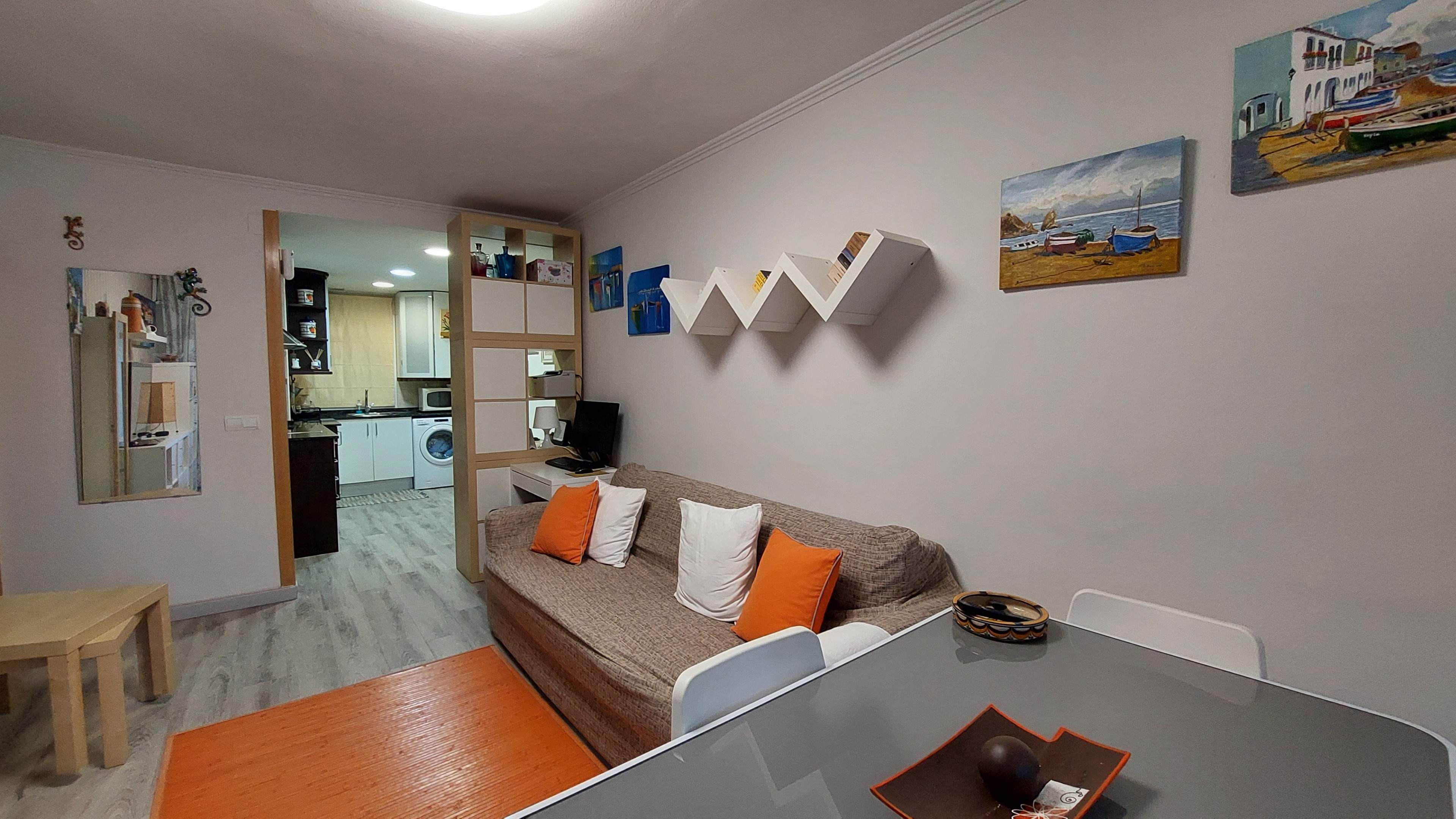 Sala d'estar de Pis en venda en Salou amb Jardí privat, Parquet i Terrassa