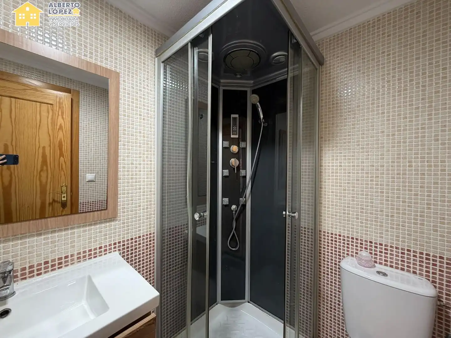 Baño de Casa o chalet de alquiler en Santa Pola con Terraza, Amueblado y Alarma